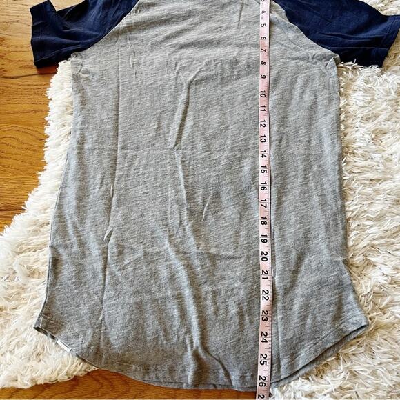 Victoria’s Secret Pink 5th & Ovean Indians baseball tee shirt womens size XS - Picture 6 of 7